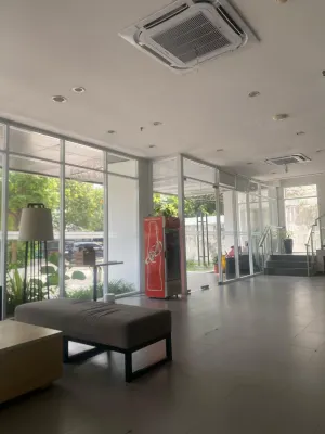 Hotel Citradream Tugu Yogyakarta Espaces publics Photos