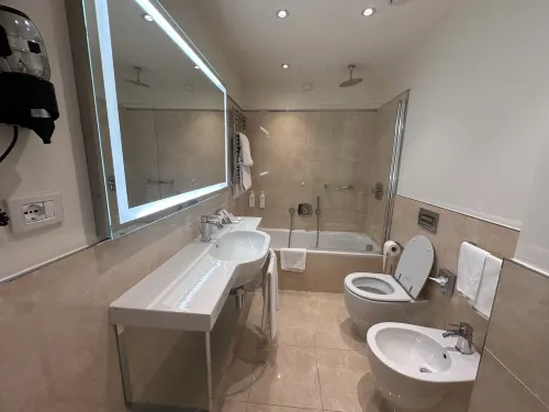 UNA HOTELS Century Milano Camere Photos