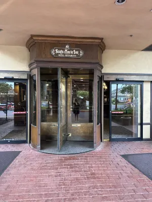 Historic Santa Maria Inn Photos