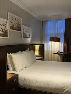 Hilton London Hyde Park Camere Photos