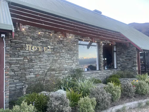 Hawea Hotel Esterni Photos