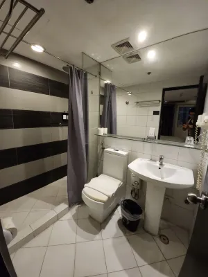 Y2 Residence Hotel Managed by HII Rooms Photos