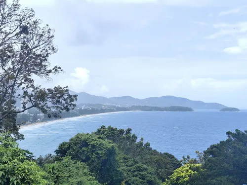 Centara Villas Phuket Рядом с отелем Photos