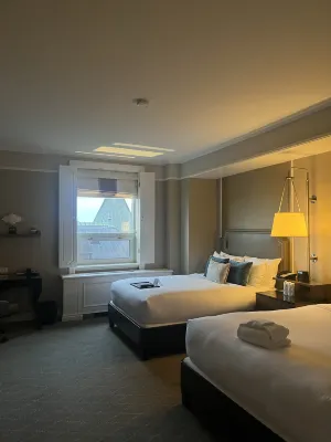 Banff Park Lodge Rooms Photos
