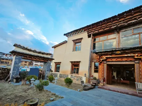 Shangri-La Mubuo Hotel (Dukezong Ancient City) Exterior Photos