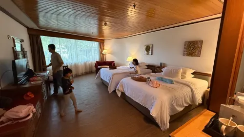 Damai Beach Resort Kamar Photos