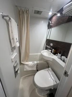 HOTEL LiVEMAX Shinyokohama Rooms Photos