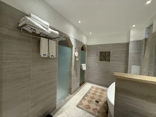 Dali JixiangWannian Apartment Hotel (Erhai Gate Renmin Road) Zimmer Photos