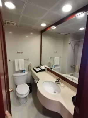 Qianmen Jianguo Hotel Zimmer Photos