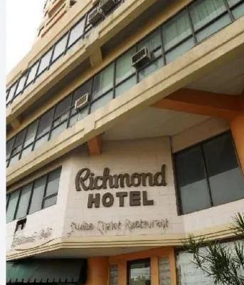 Richmond Plaza Hotel Esterni Photos