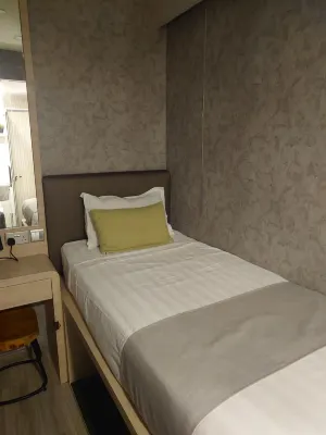 Habyt Clarke Quay - Previously Champion City Kamar Photos