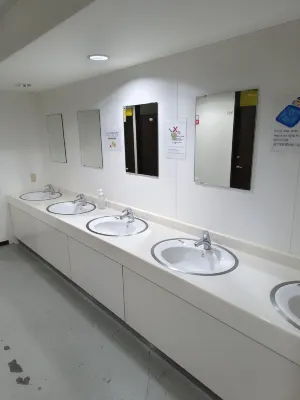 Hotel Shin-Imamiya Kamar Photos