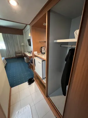 Kosit Hotel Kamar Photos