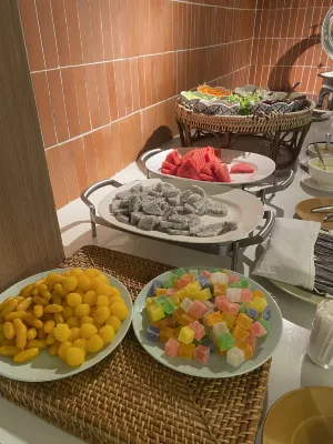 Seaman Resort Dining Photos