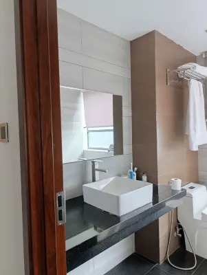 Khách sạn Meriton Phòng Photos