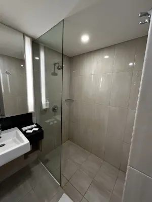 Swiss-Belinn Tunjungan, Surabaya Kamar Photos
