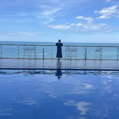 Serene Beach Hotel Danang Рядом с отелем Photos