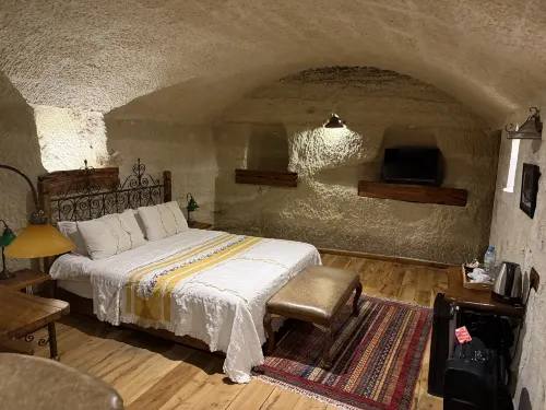 Terra Cave Hotel Zimmer Photos