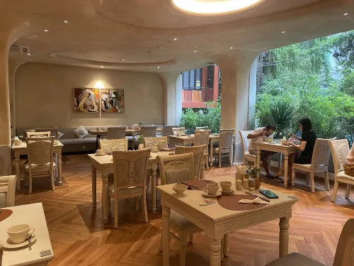 Silverland Sil Hotel Dining Photos