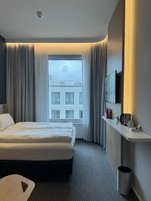 Holiday Inn Express Munich City West Rooms Photos
