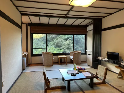 Kirishima Momijidani Seiryuso Photos