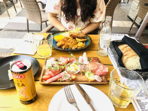 The Magazine Hotel Dining Photos