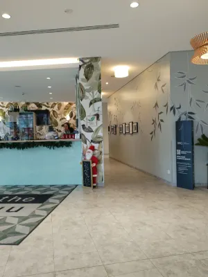 Holiday Inn - the niu, Crusoe Bremen Airport Öffentliche Flächen Photos