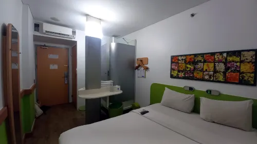 Ibis Budget Semarang Tendean Camere Photos
