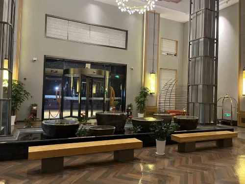 Maison New Century Hotel Shanghai Changxing Island Public Areas Photos