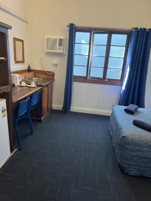 Brisbane Manor Rooms Photos