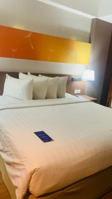 Soll Marina Hotel Serpong Kamar Photos