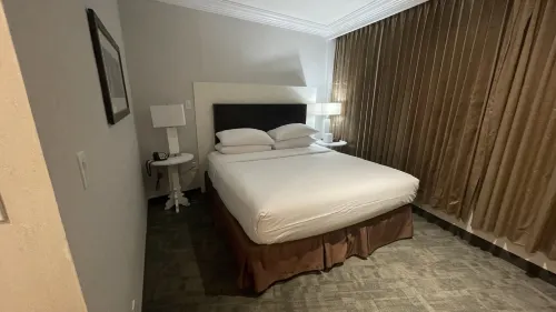 Tower Hotel at Fallsview Camere Photos