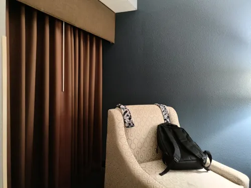 Quality Inn & Suites Airport West Rooms Photos