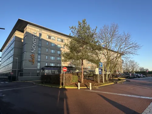 Novotel Suites Paris CDG Airport Villepinte À proximité de l'hôtel Photos
