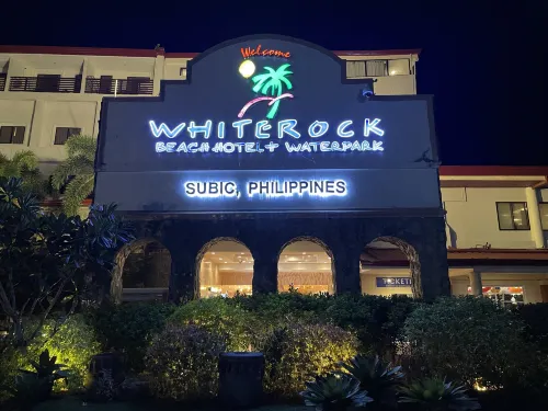 Whiterock Beach Hotel and Waterpark Extérieur Photos