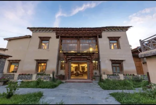 Shangri-La Mubuo Hotel (Dukezong Ancient City) Exterior Photos
