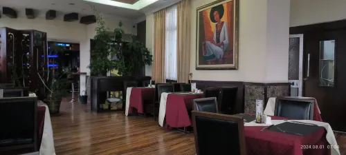 Hotel Miracle تناول الطعام Photos