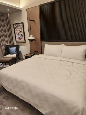 Padma Hotel Semarang Kamar Photos