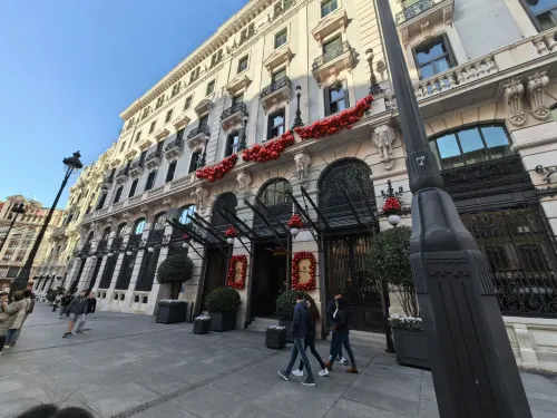 Four Seasons Hotel Madrid Esterni Photos