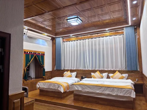 Shangri-La Nongla Yangpi Ecological Manor (Napa Sea Scenic Area) Kamar Photos