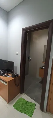Super OYO Capital O 91140 Ayodya Kebon Jeruk Rooms Photos