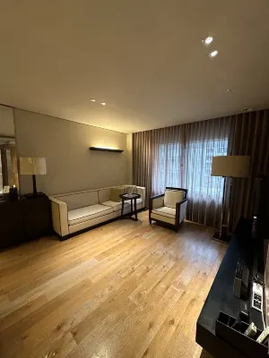 Gloria Residence Kamar Photos