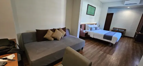 Grand Whiz Hotel Nusa Dua Bali Номера Photos