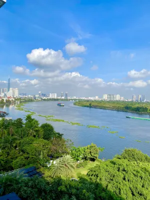Mia Saigon – Luxury Boutique Hotel Рядом с отелем Photos