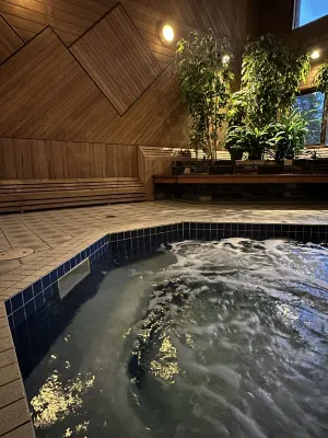 Mountaineer Lodge Photos