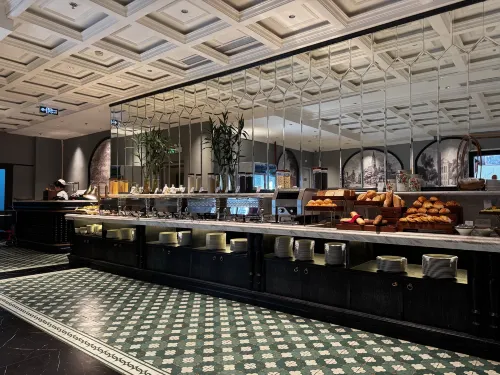 The Legend Hanoi Hotel Makanan Photos