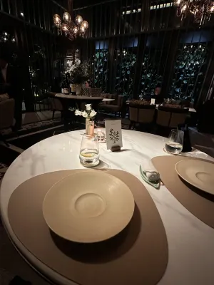 The Ritz-Carlton, Bangkok Restauration Photos