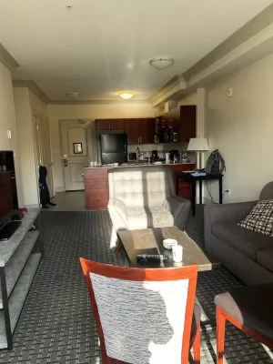 Chateau Nova Yellowknife Chambres Photos
