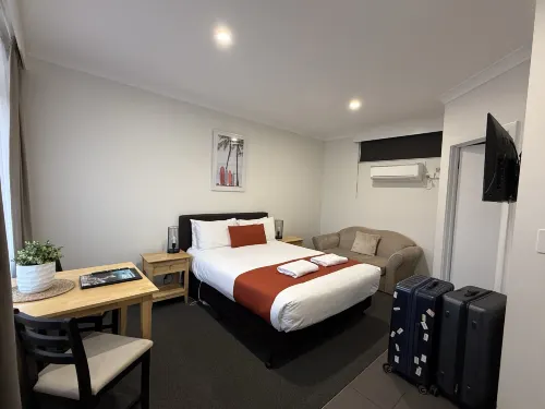 Robe Central Motel Rooms Photos