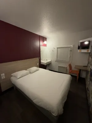 hotelF1 Beauvais Rooms Photos